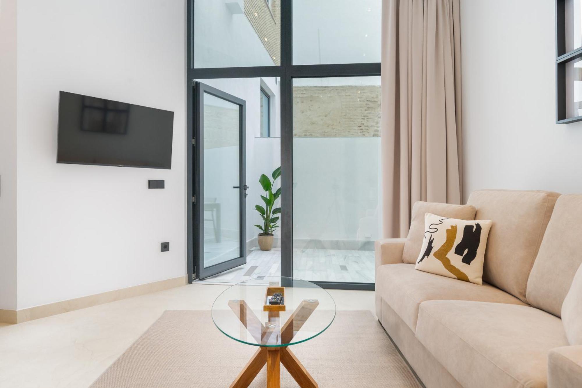 New Design Apartment - Private Patio - Gallos 2 Sevilla Exteriör bild