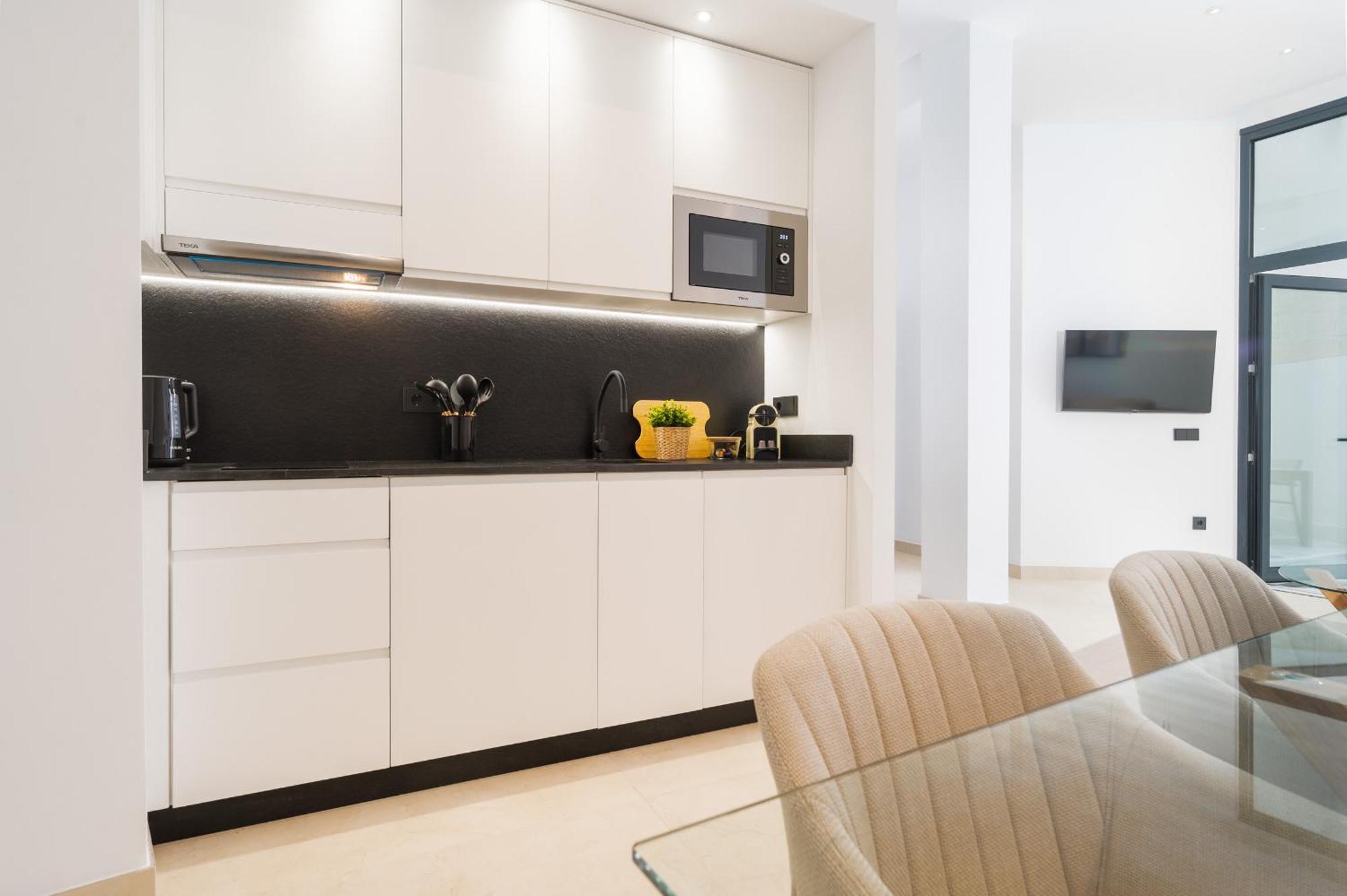 New Design Apartment - Private Patio - Gallos 2 Sevilla Exteriör bild